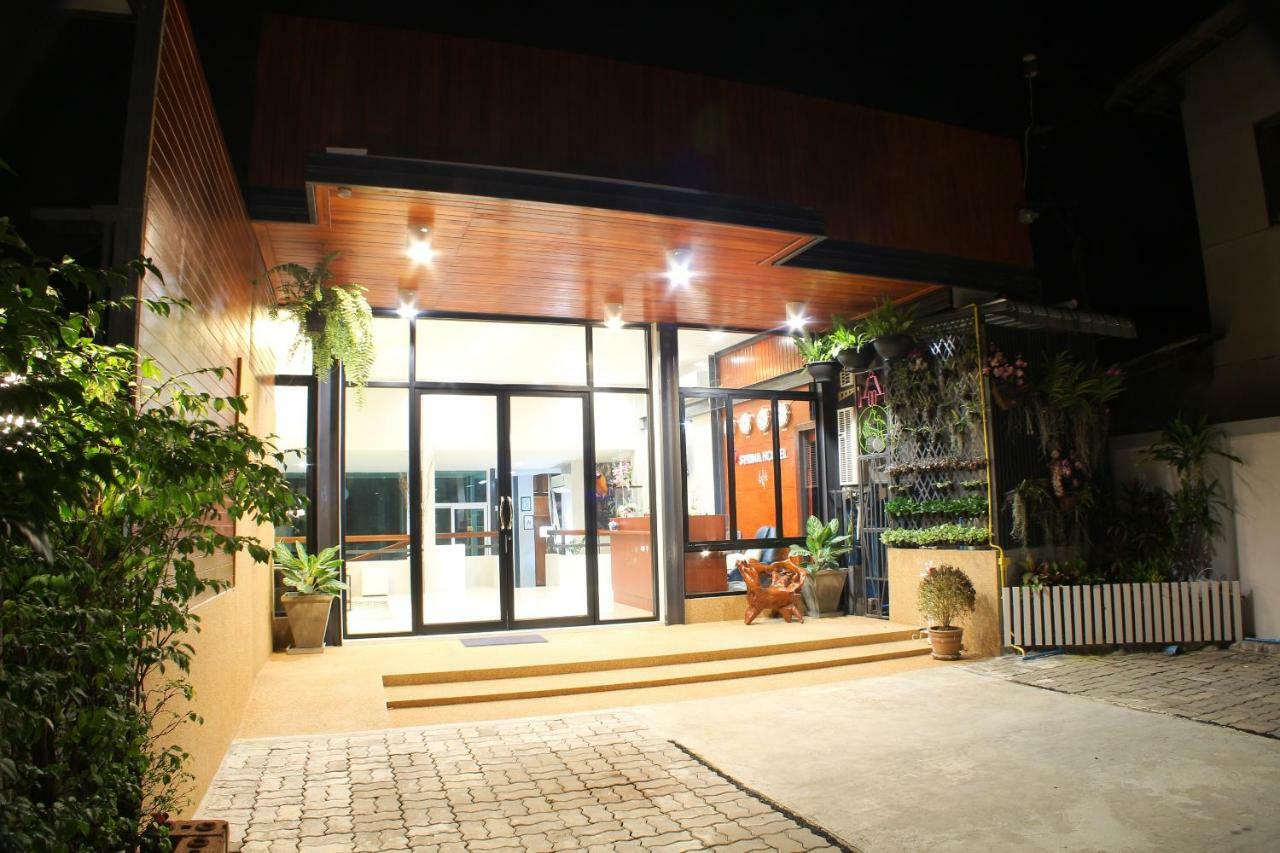 S'Prima Hostel Phitsanulok Exterior foto